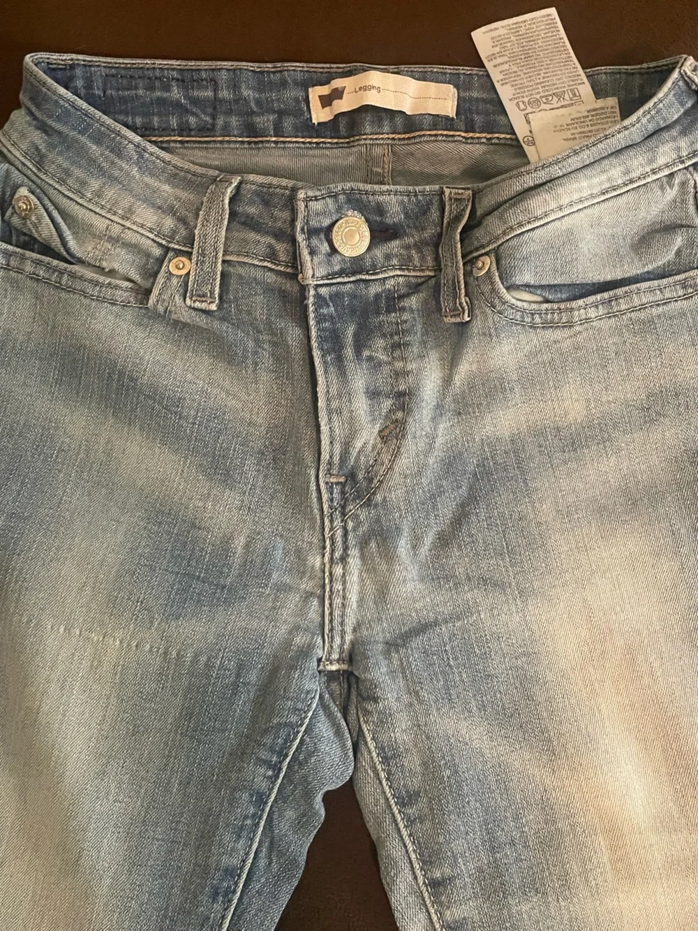 Levi's Women's Skinny Jeans Legging in Light Blue Wash